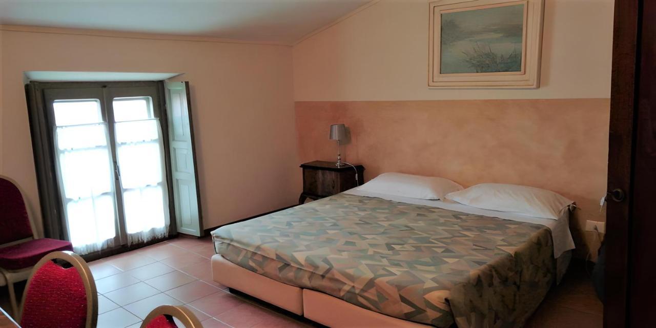 Villa Cantoni Gropello Cairoli Luaran gambar