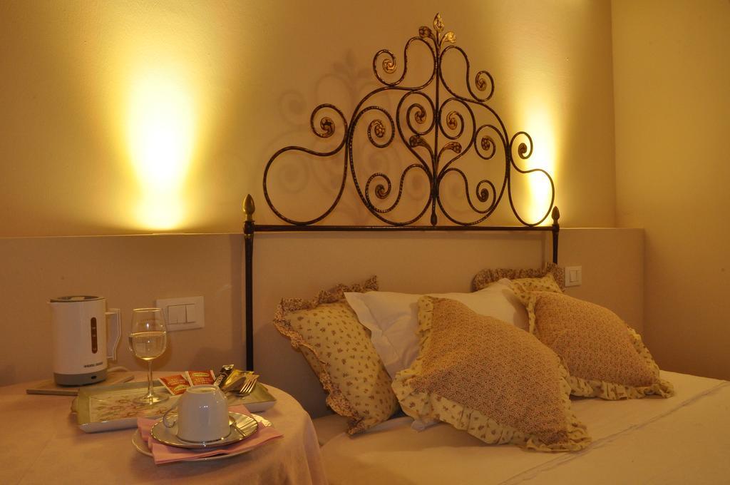 Villa Cantoni Gropello Cairoli Luaran gambar