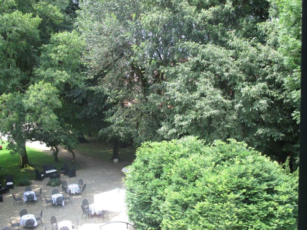 Villa Cantoni Gropello Cairoli Luaran gambar